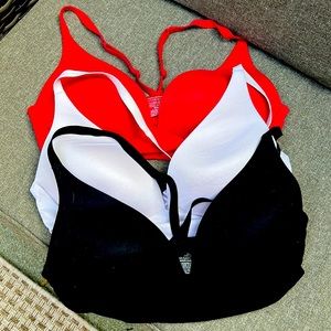 3 - VICTORIA SECRET BODY BY VICTORIA LIGHTLY LINED PLUNGE BRAS -36 C